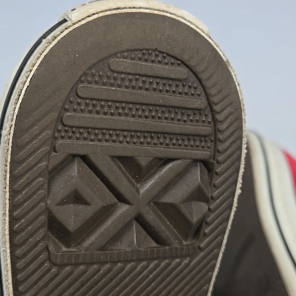 Converse Red and White Sneakers 9W 7M - Picture 9 of 12